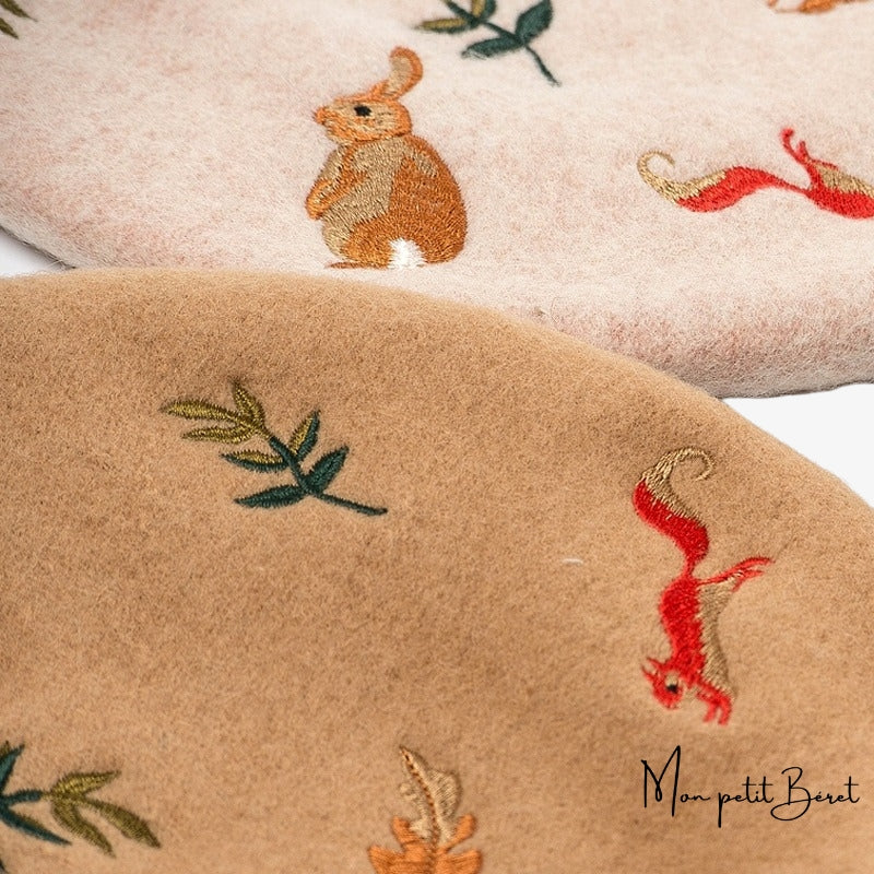 Béret brodé champêtre camel détails